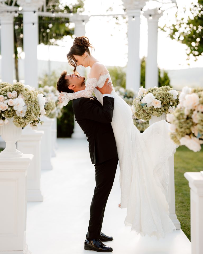 Read more about the article Andreea & Alexandru | Ziua nuntii
